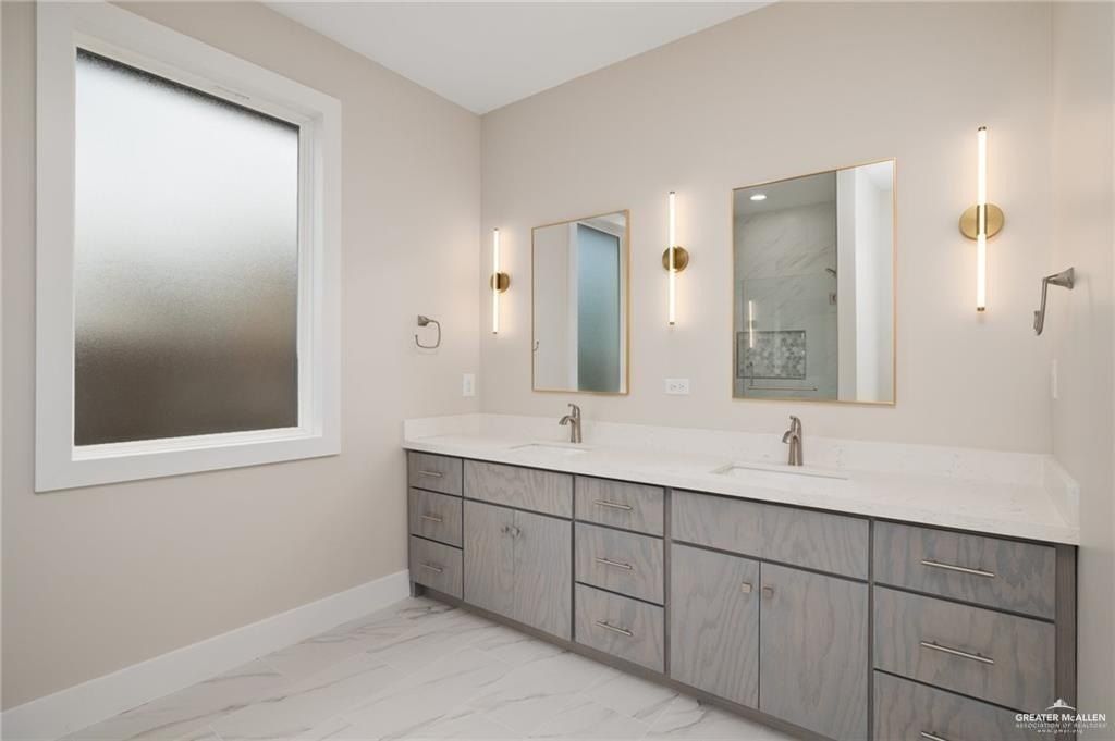 2615 Windsor Street. Edinburg, TX 78541