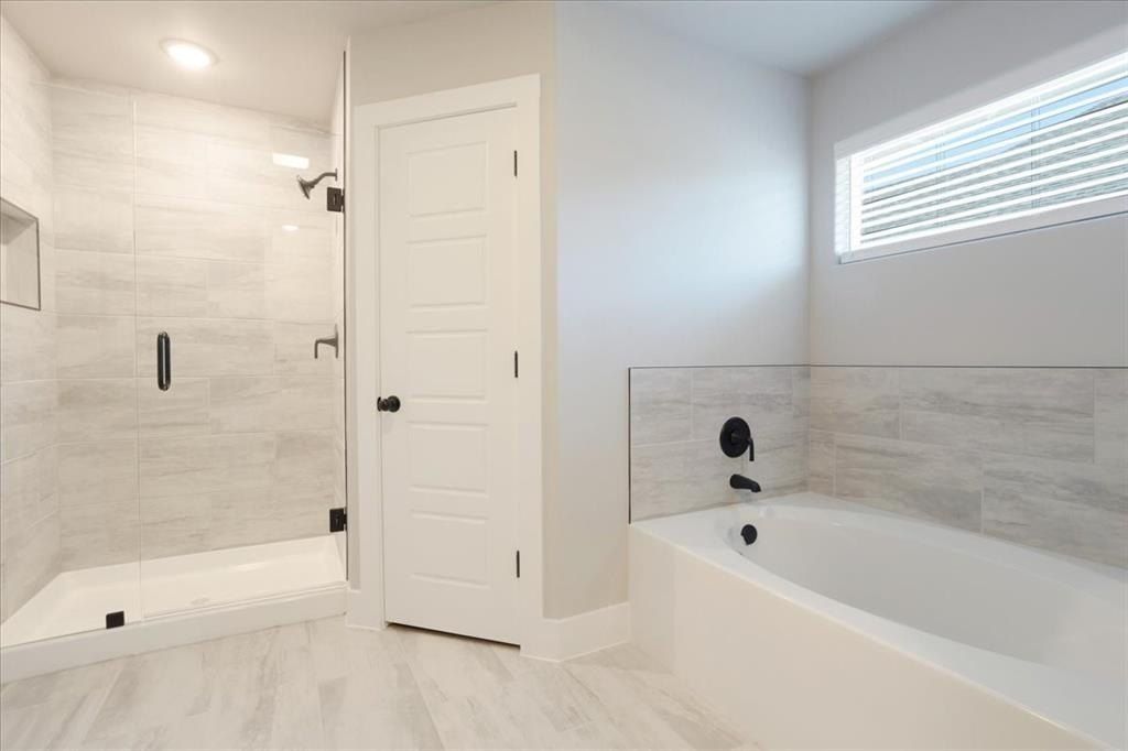 2024 Wyldewood Way. Sherman, TX 75092