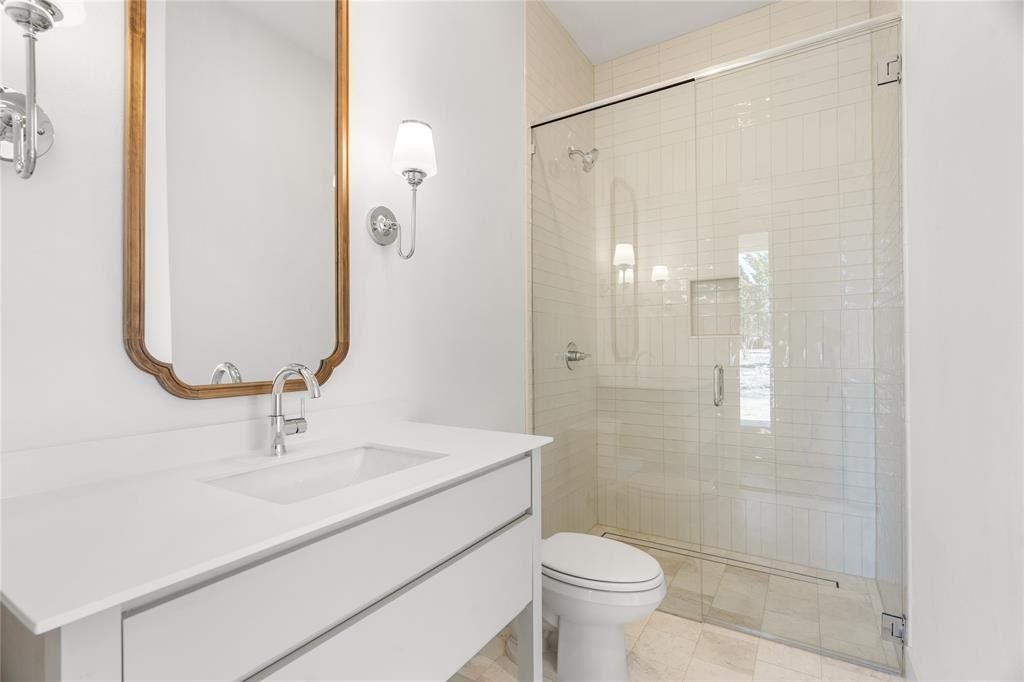 6271 Mcchesney Drive. Midlothian, TX 76065