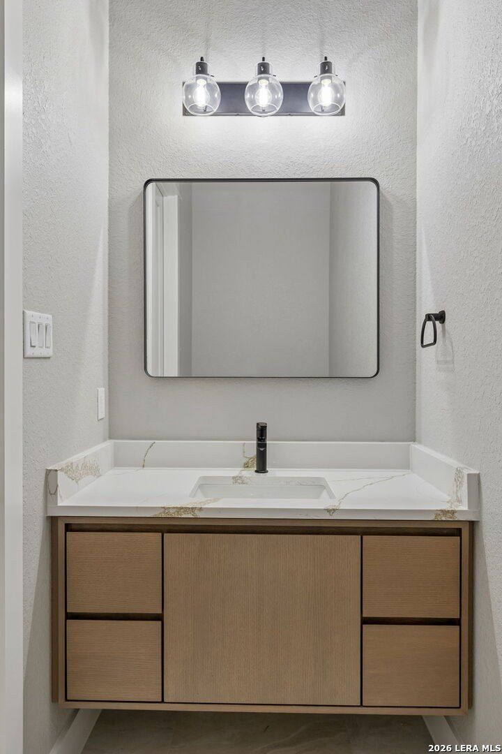 2920 Rocky Ridge Loop. Canyon Lake, TX 78133