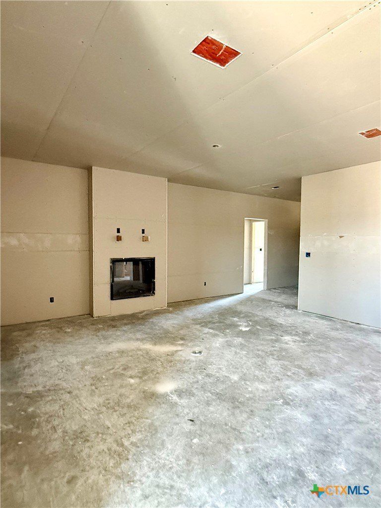 5109 White Rose Drive. Killeen, TX 76542