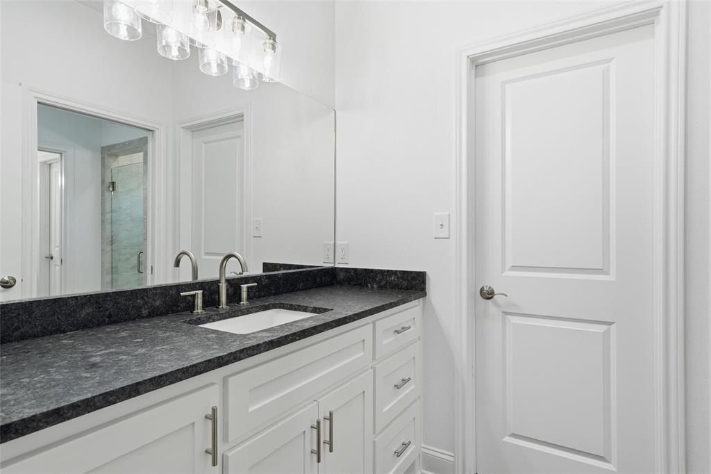 1698 Rogers Hill. Waco, TX 76705