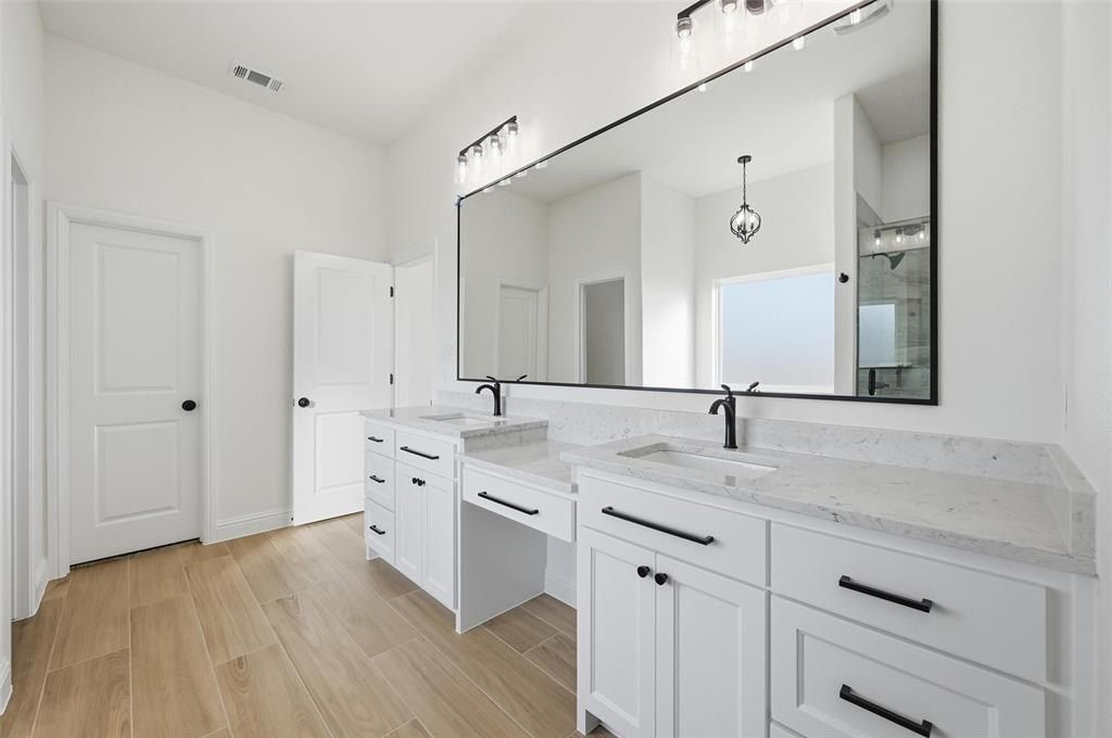 2008 Forest Bridge Drive. Azle, TX 76020