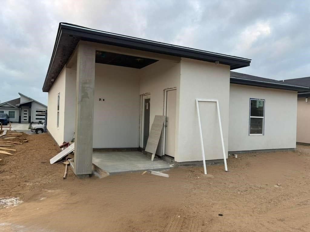 216 Lusitano Dr. Laredo, TX 78046