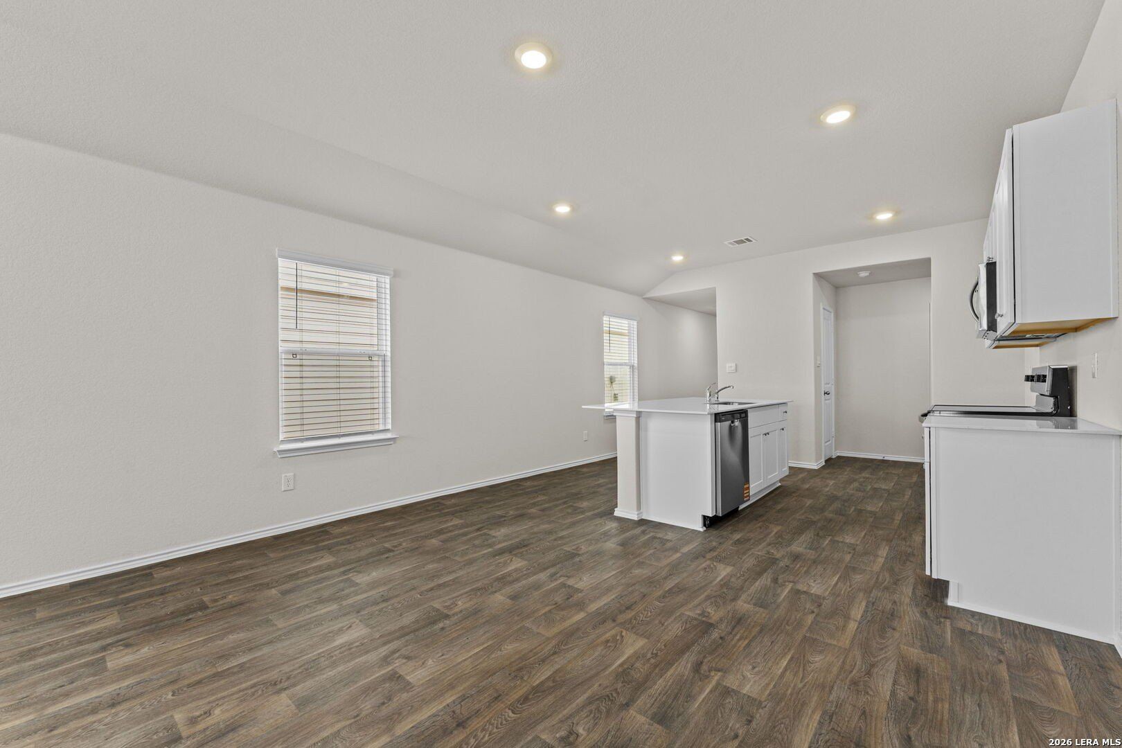 1530 Champagne Oak. New Braunfels, TX 78130
