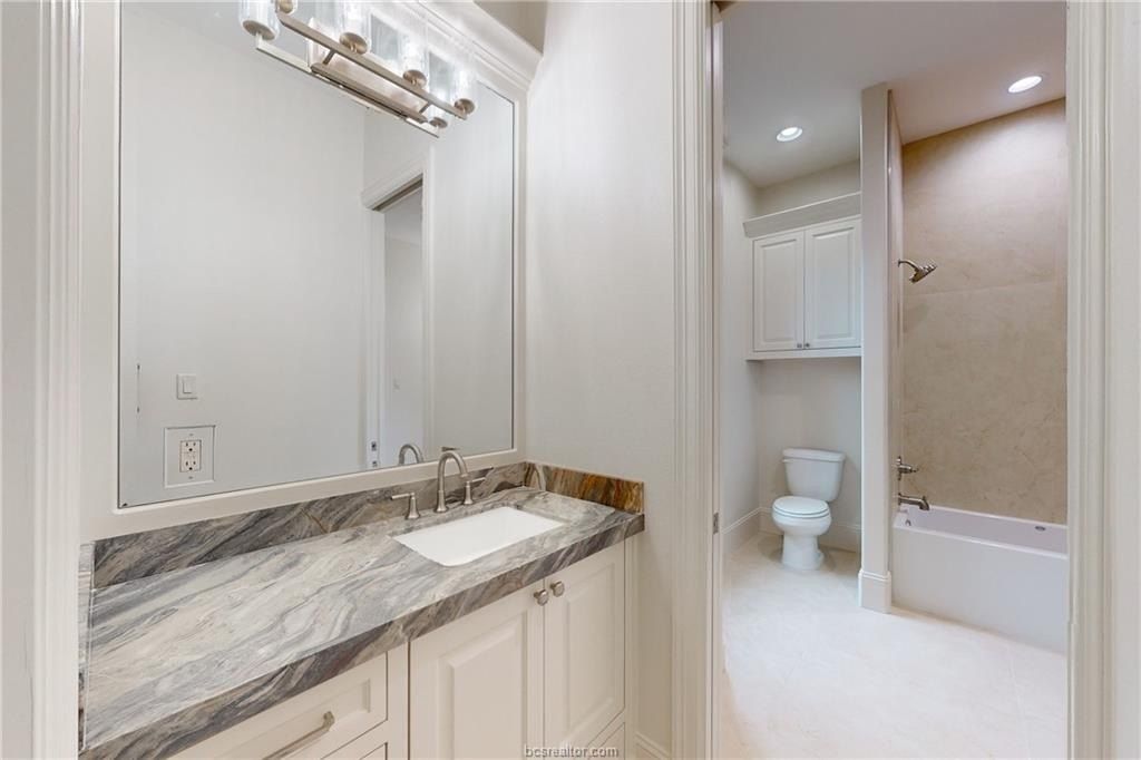 3317 Legacy Court. Bryan, TX 77802