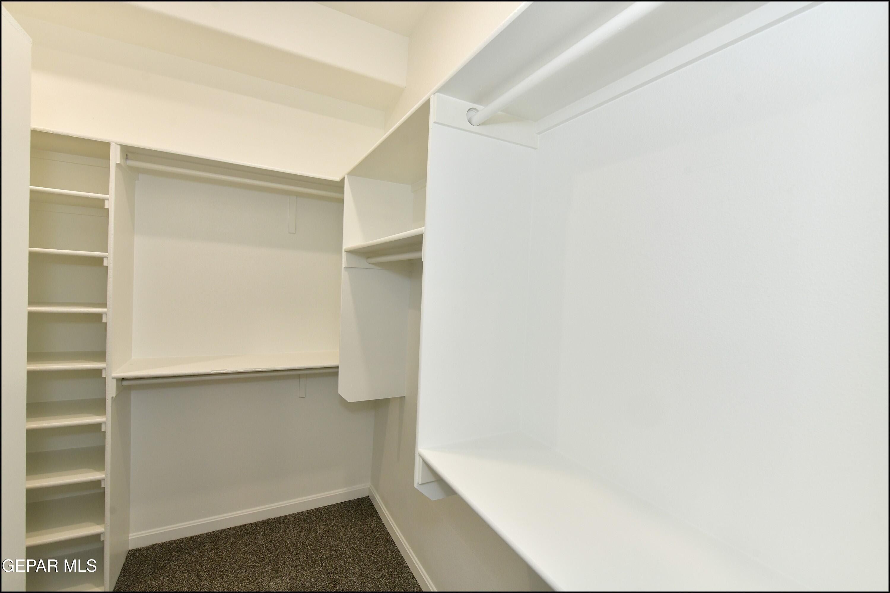 740 Weiermann. Horizon City, TX 79928