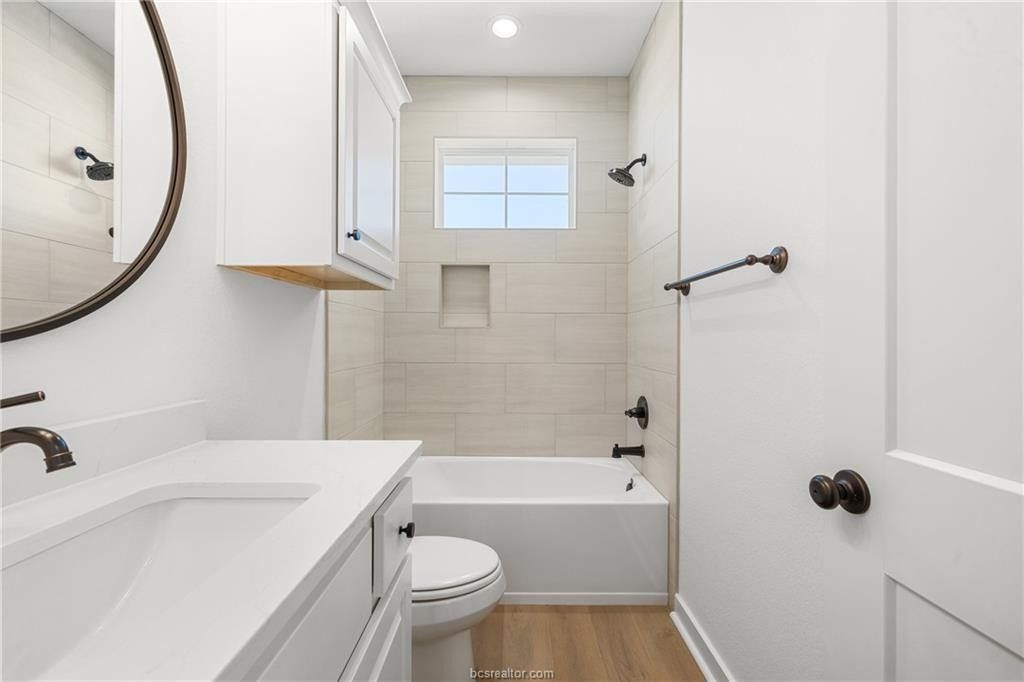 5034 Toscana Loop. Bryan, TX 77802