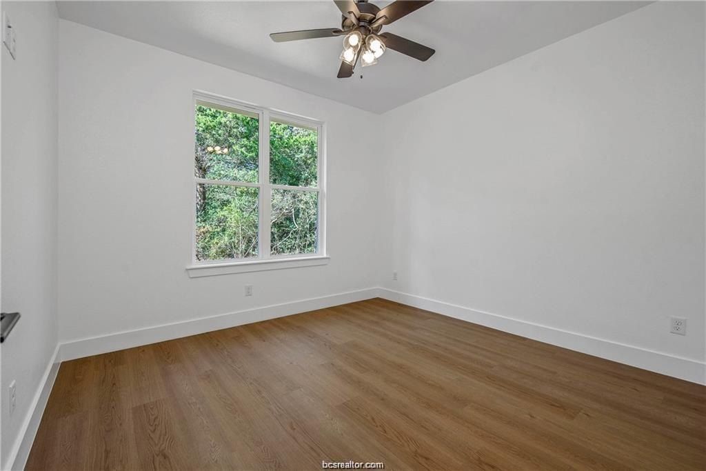 4334 Berkshire. Franklin, TX 77856