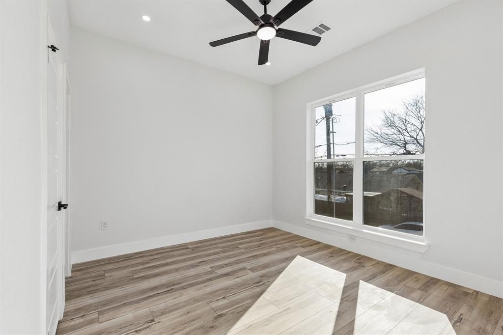 3510 Navaro Street. Dallas, TX 75212