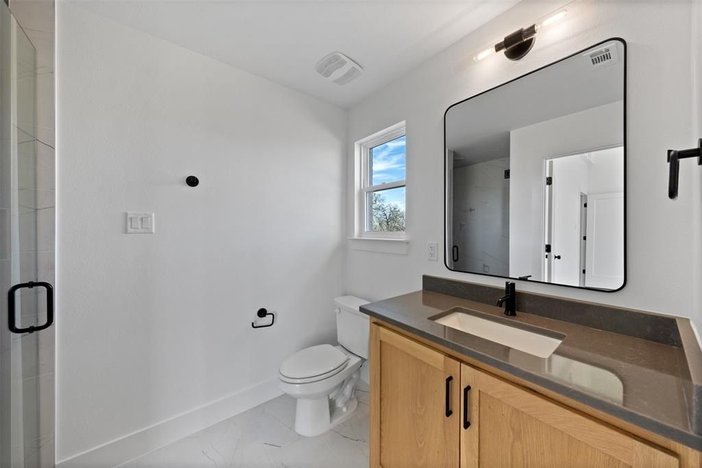 238 Glenview Circle. Belton, TX 76513