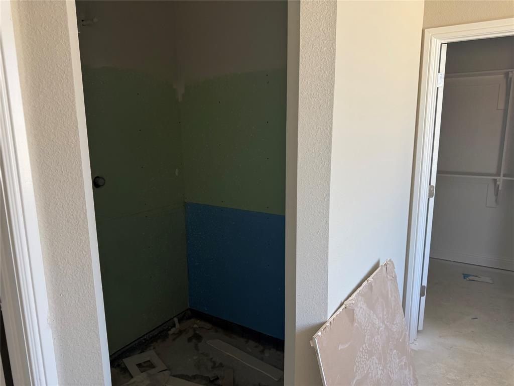 701 Broken Bow Lane. Cleburne, TX 76033