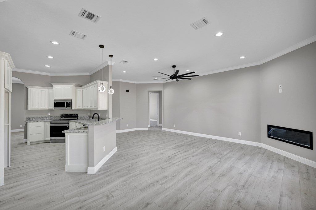 804 S Tyler. Midland, TX 79701