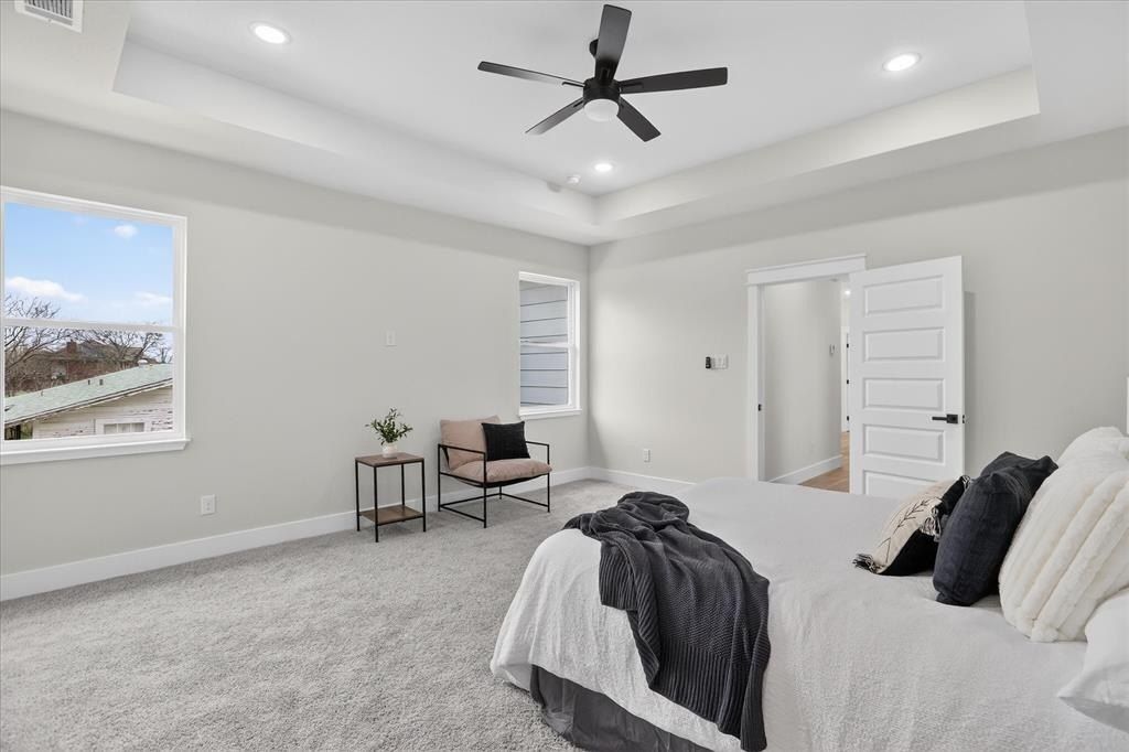 2541 Everton Drive. Lancaster, TX 75134