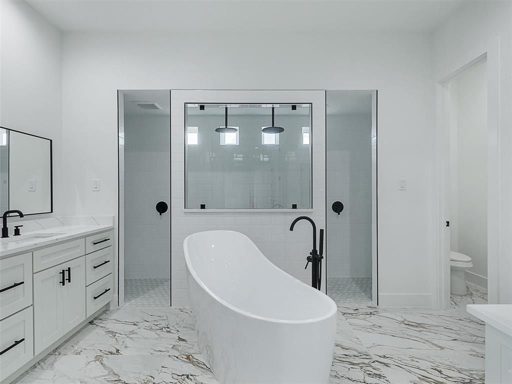 308 Ryker Lane. Gunter, TX 75058