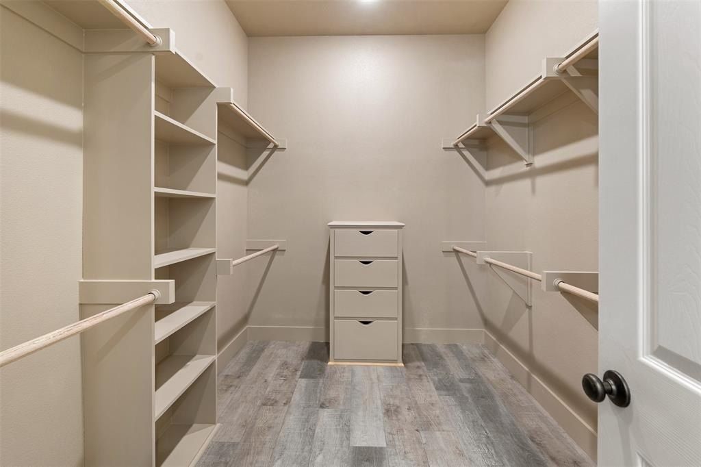 30 Rainbow Drive. Malakoff, TX 75148