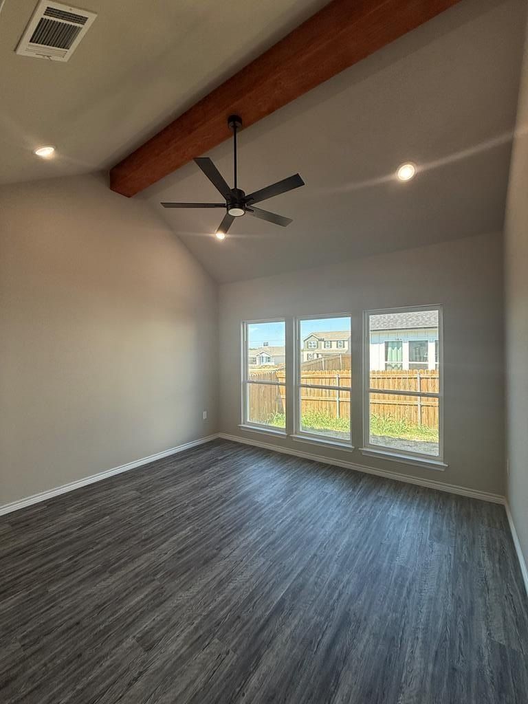 300 Rike. Mabank, TX 75156