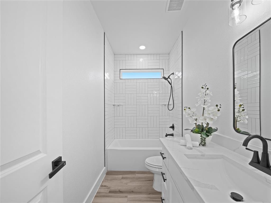 145 Cartwright Road. Weatherford, TX 76087