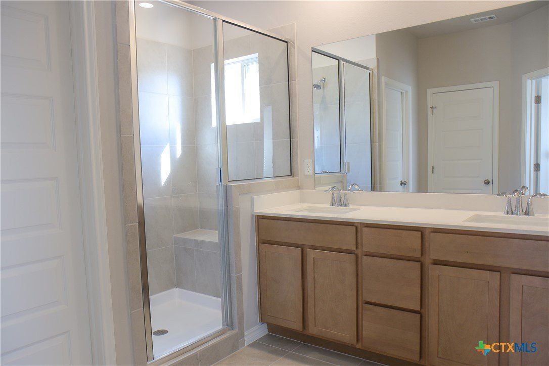 504 Story Avenue. Florence, TX 76527