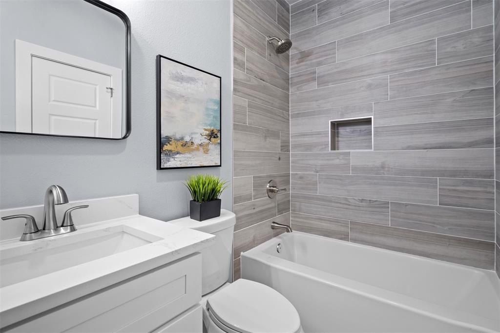 1203 Forester Drive. Dallas, TX 75216