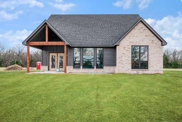25 Private Road 45855. Blossom, TX 75416