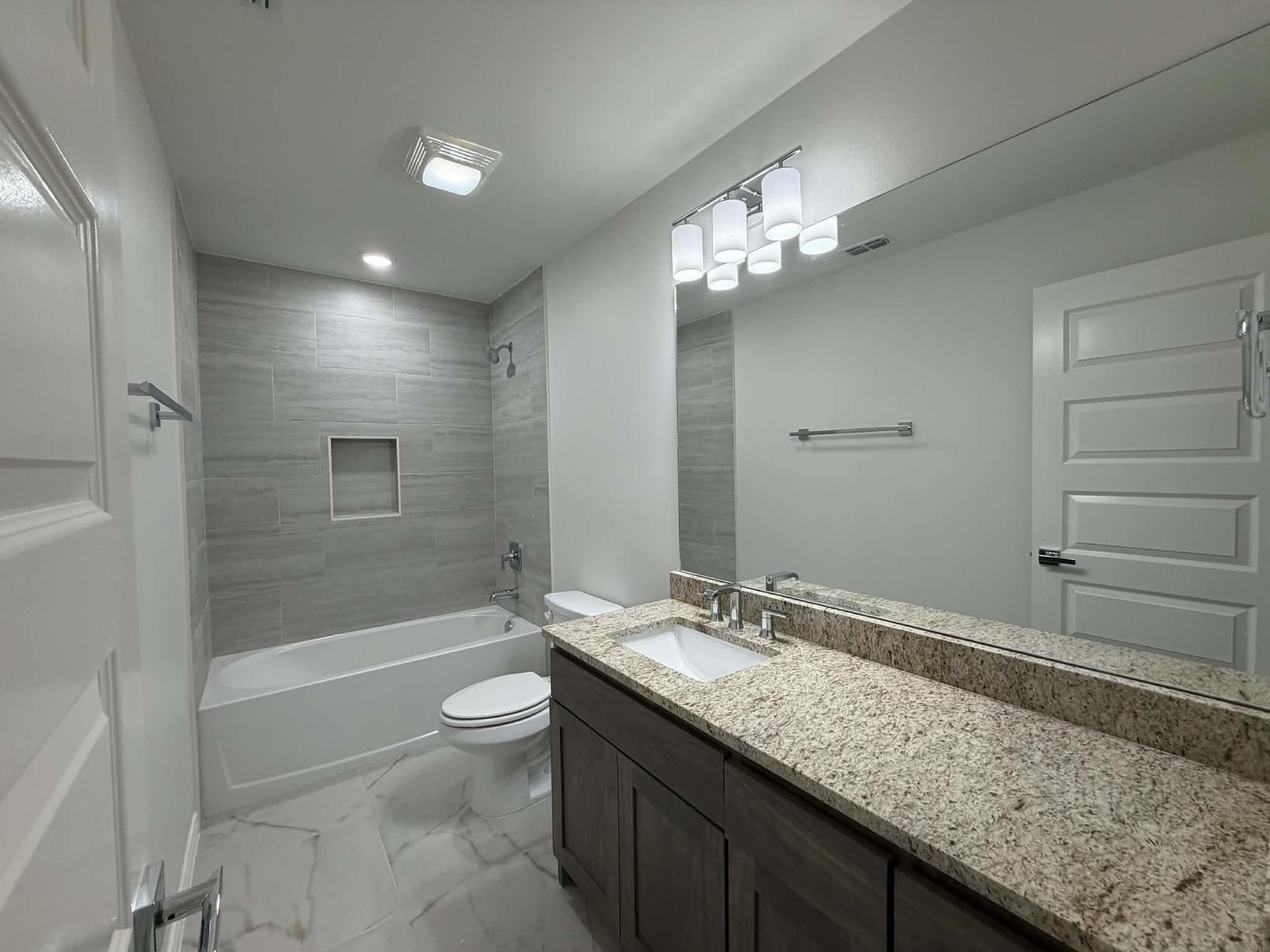5609 Beefalo Ln. Laredo, TX 78046