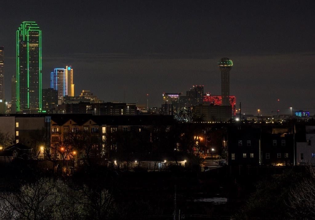 2808 Guymon Street. Dallas, TX 75212