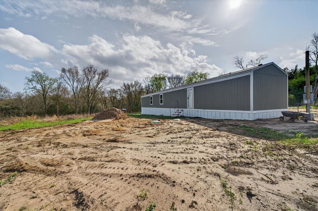 10895 Catfish Drive. Quinlan, TX 75474