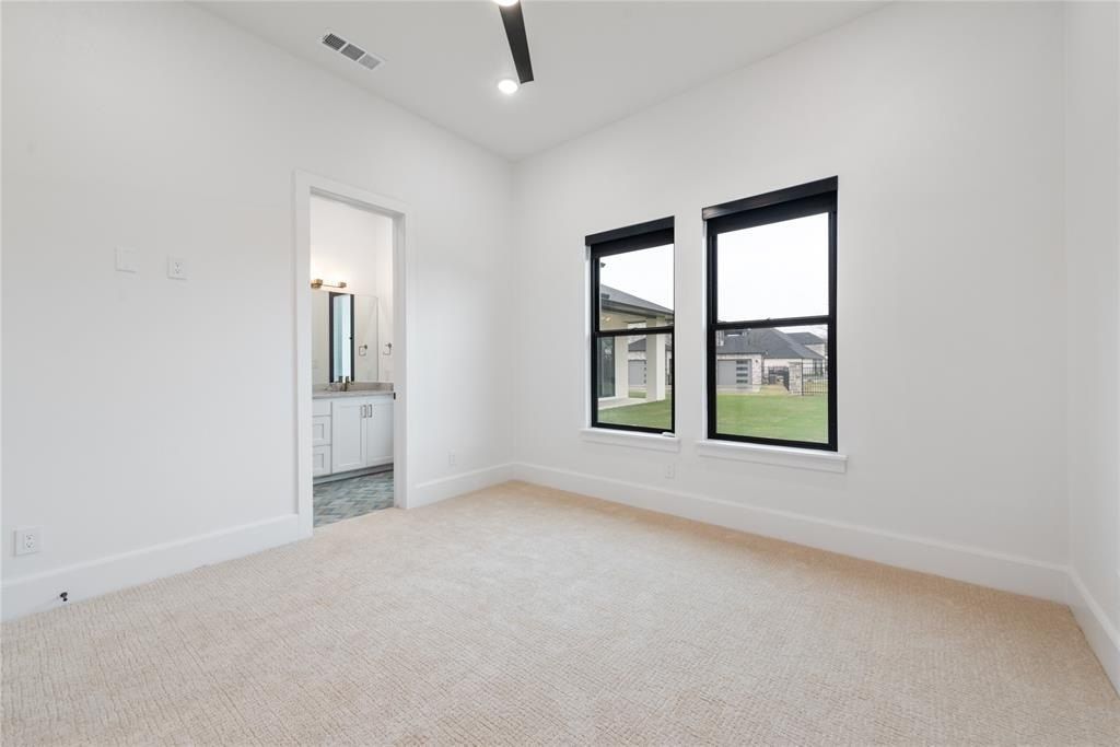 4417 Overlook Ridge. Flower Mound, TX 75022