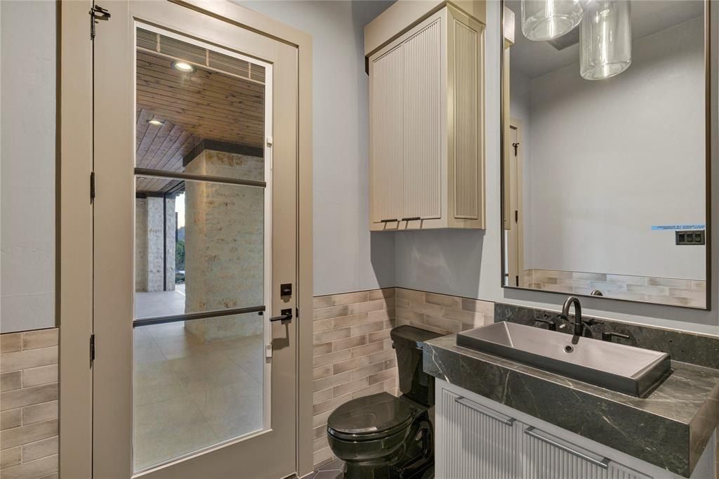 3117 Rio Grande Circle. Cresson, TX 76035