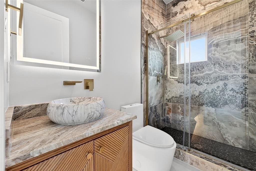 328 Lavender Drive. Richardson, TX 75081