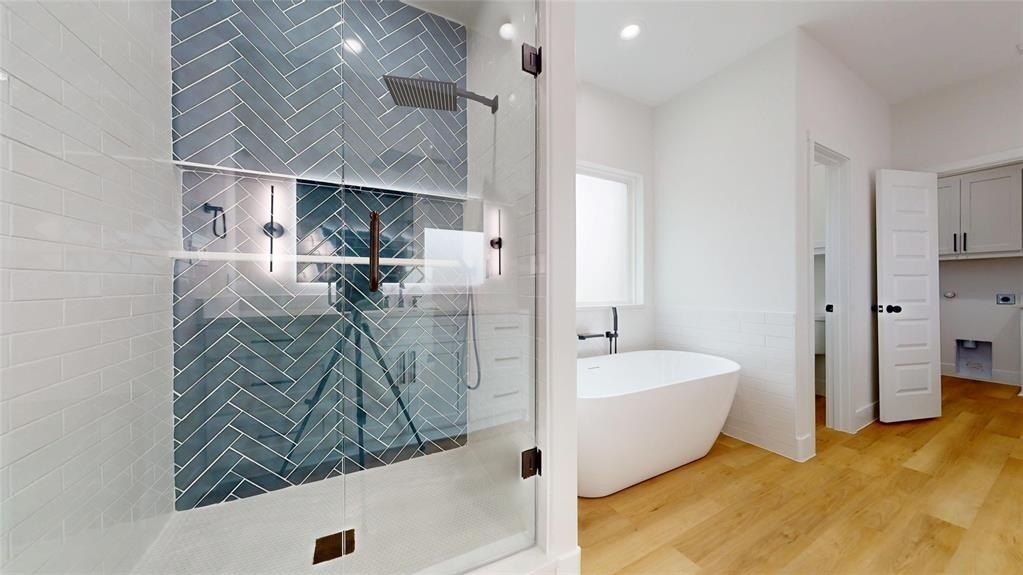 956 County Road 4108. Greenville, TX 75401