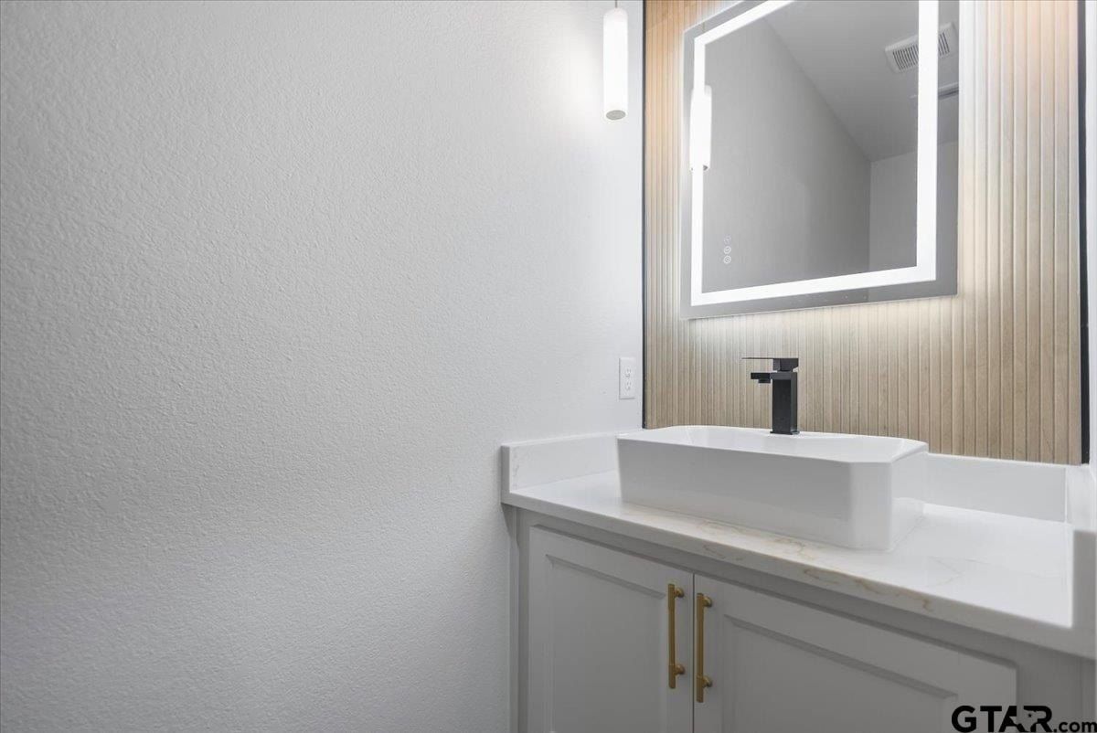 12337 Madison Xing. Bullard, TX 75757