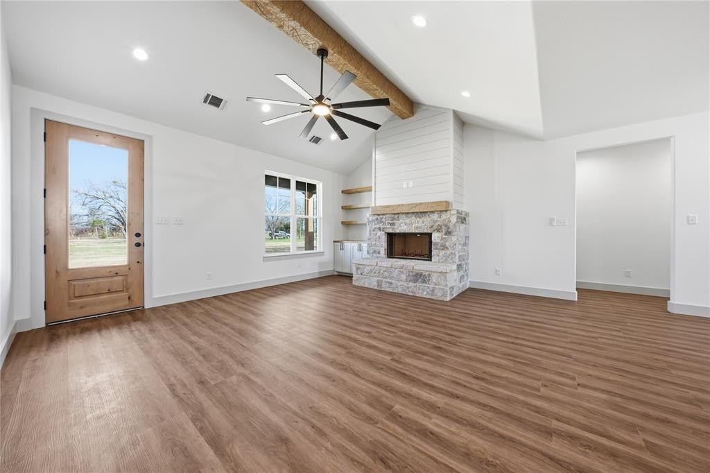 535 County Road 2810. Mabank, TX 75147