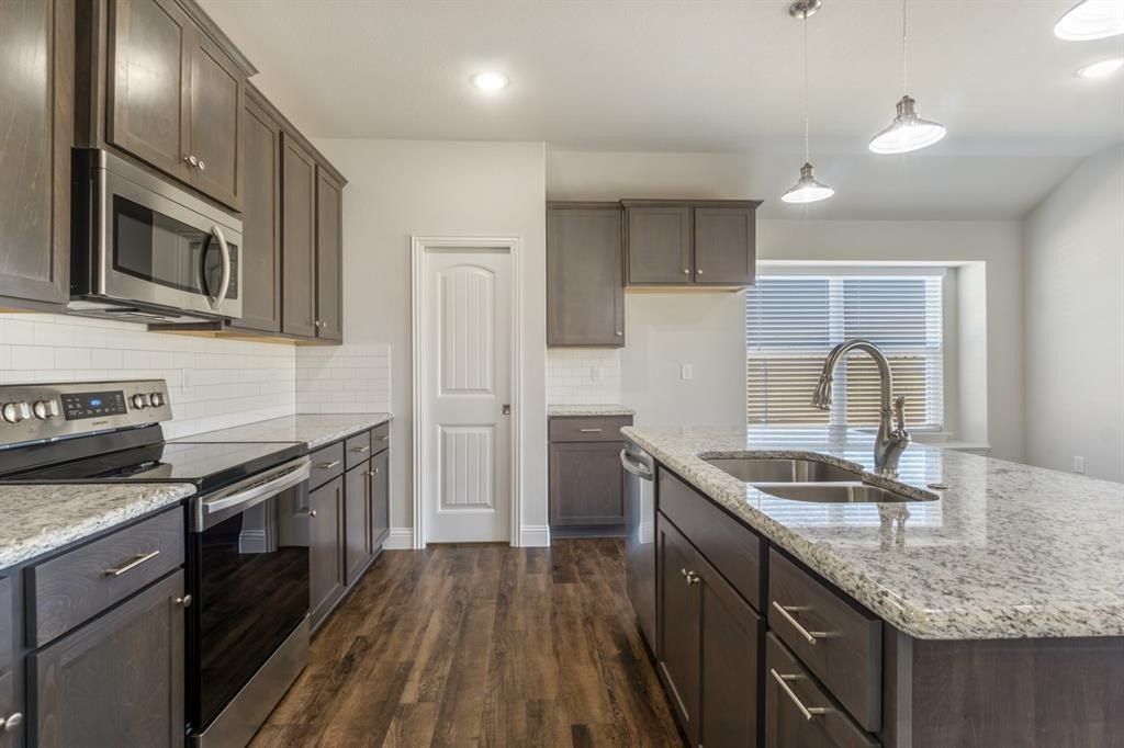 112 Jay Street. Hillsboro, TX 76645