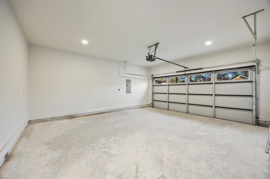 1503 Doyle Avenue. Dallas, TX 75203