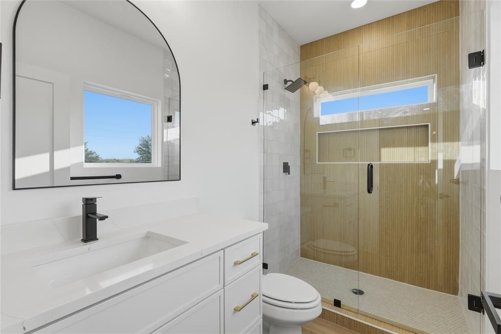 9480 Sandyland Boulevard. Dallas, TX 75217