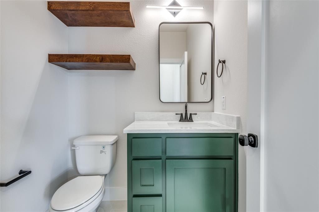 820 Evergreen Way. Nevada, TX 75173