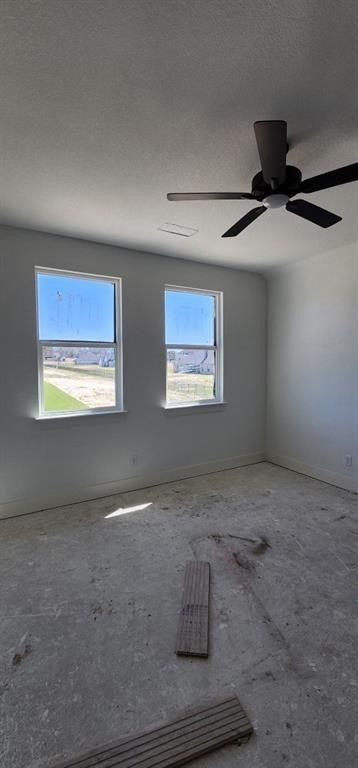 1455 Julian Drive. Van Alstyne, TX 75495