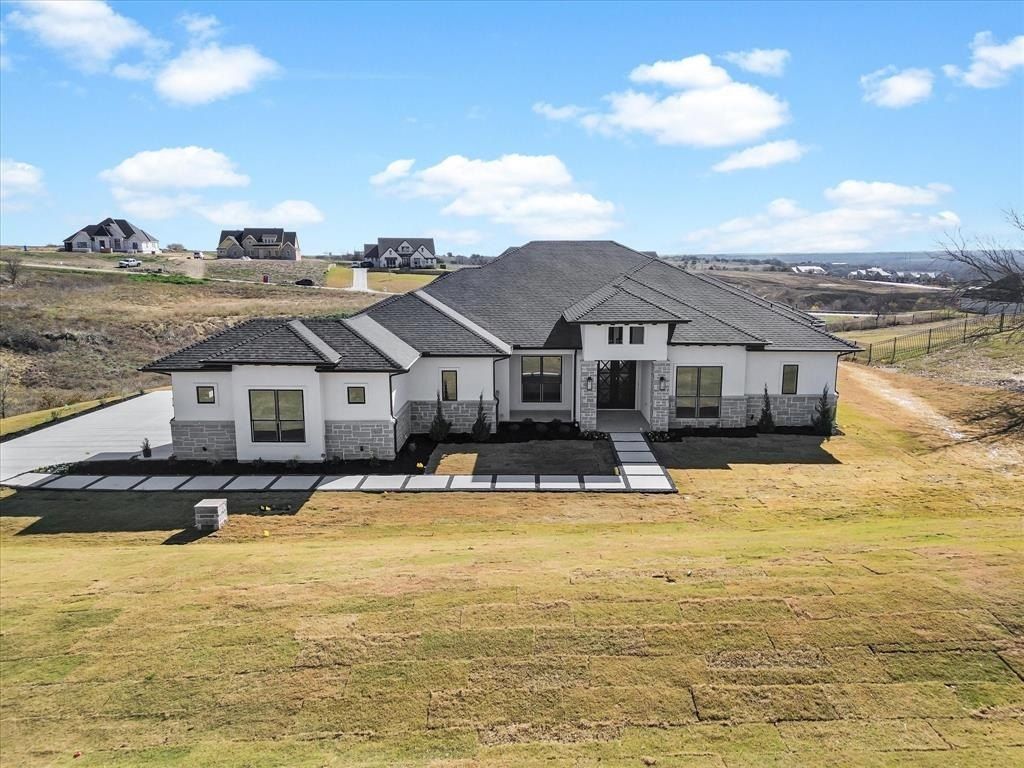 12409 Bella Perdono Drive. Fort Worth, TX 76126