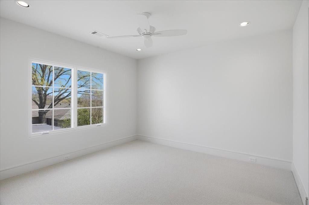 6804 Santa Maria Lane. Dallas, TX 75214