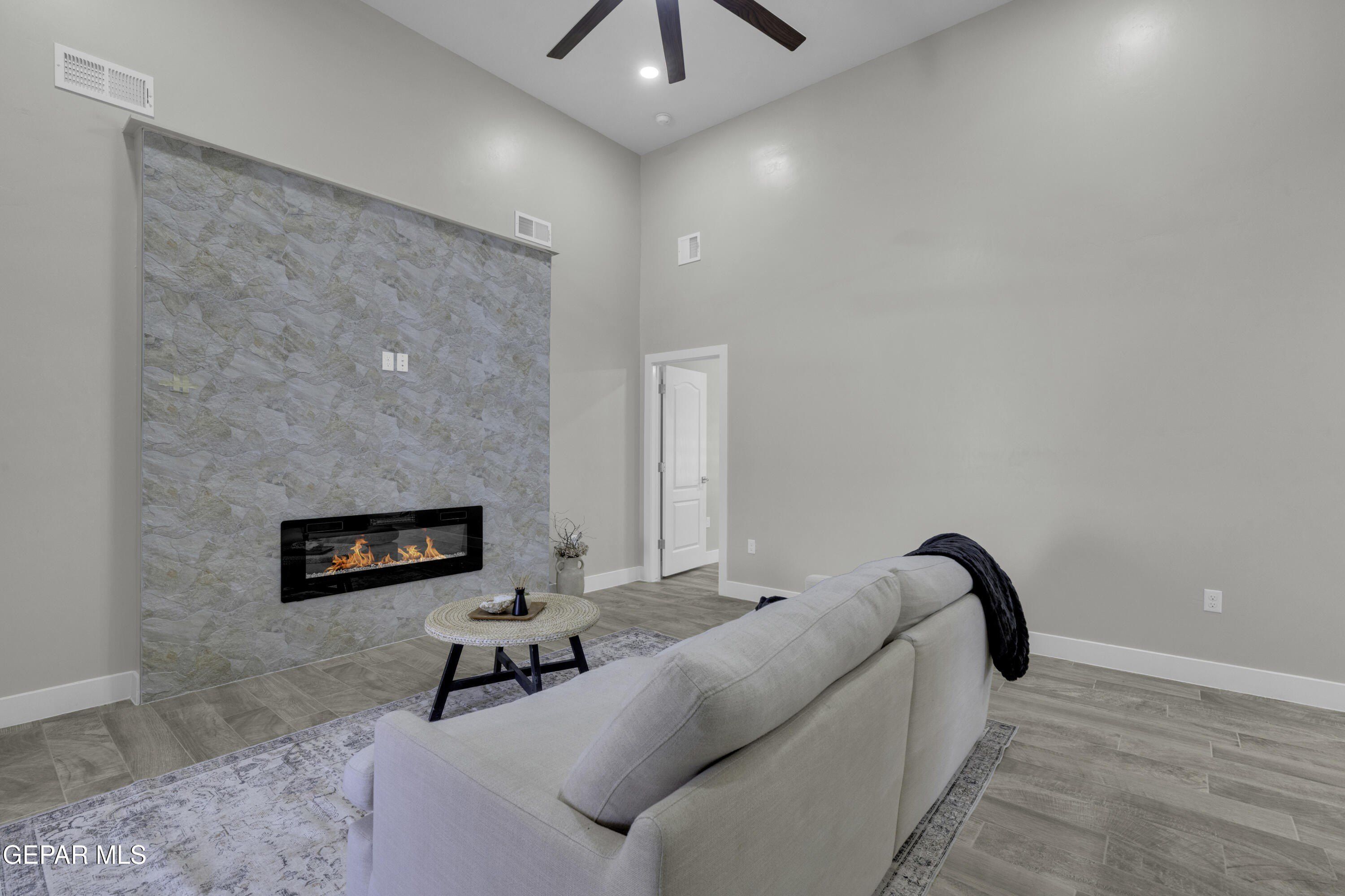 605 San Carlos Court. Fabens, TX 79838