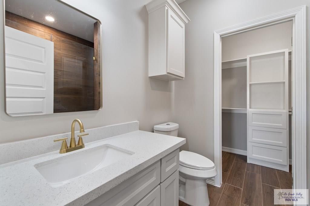 1256 Titusville. Brownsville, TX 78521