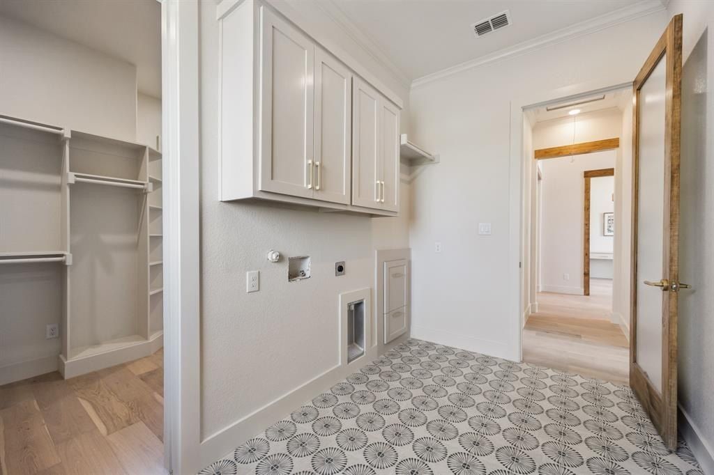 3493 Evergreen Lane. Caddo Mills, TX 75135