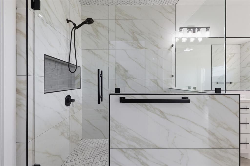 101 Lawson Avenue. Mabank, TX 75147