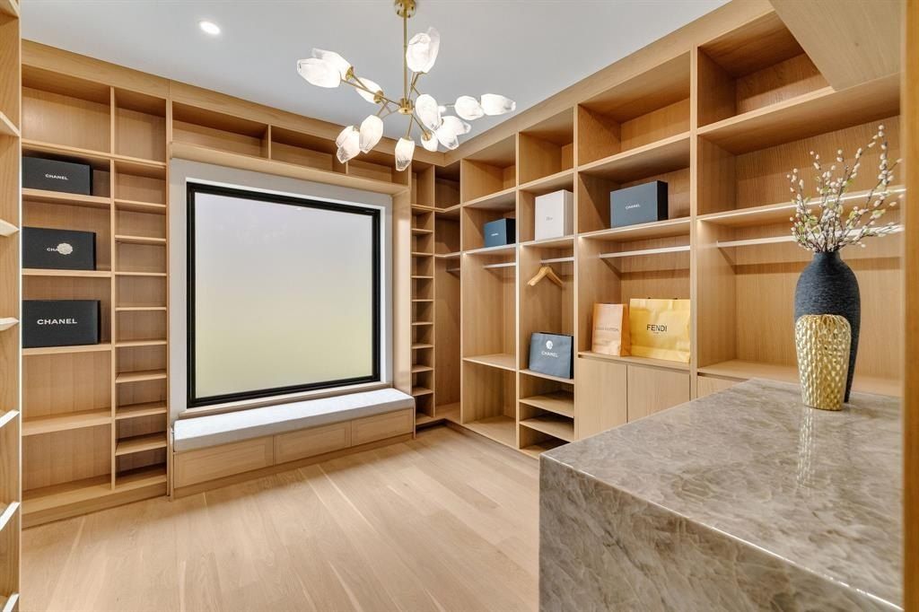 8222 San Leandro Drive. Dallas, TX 75218