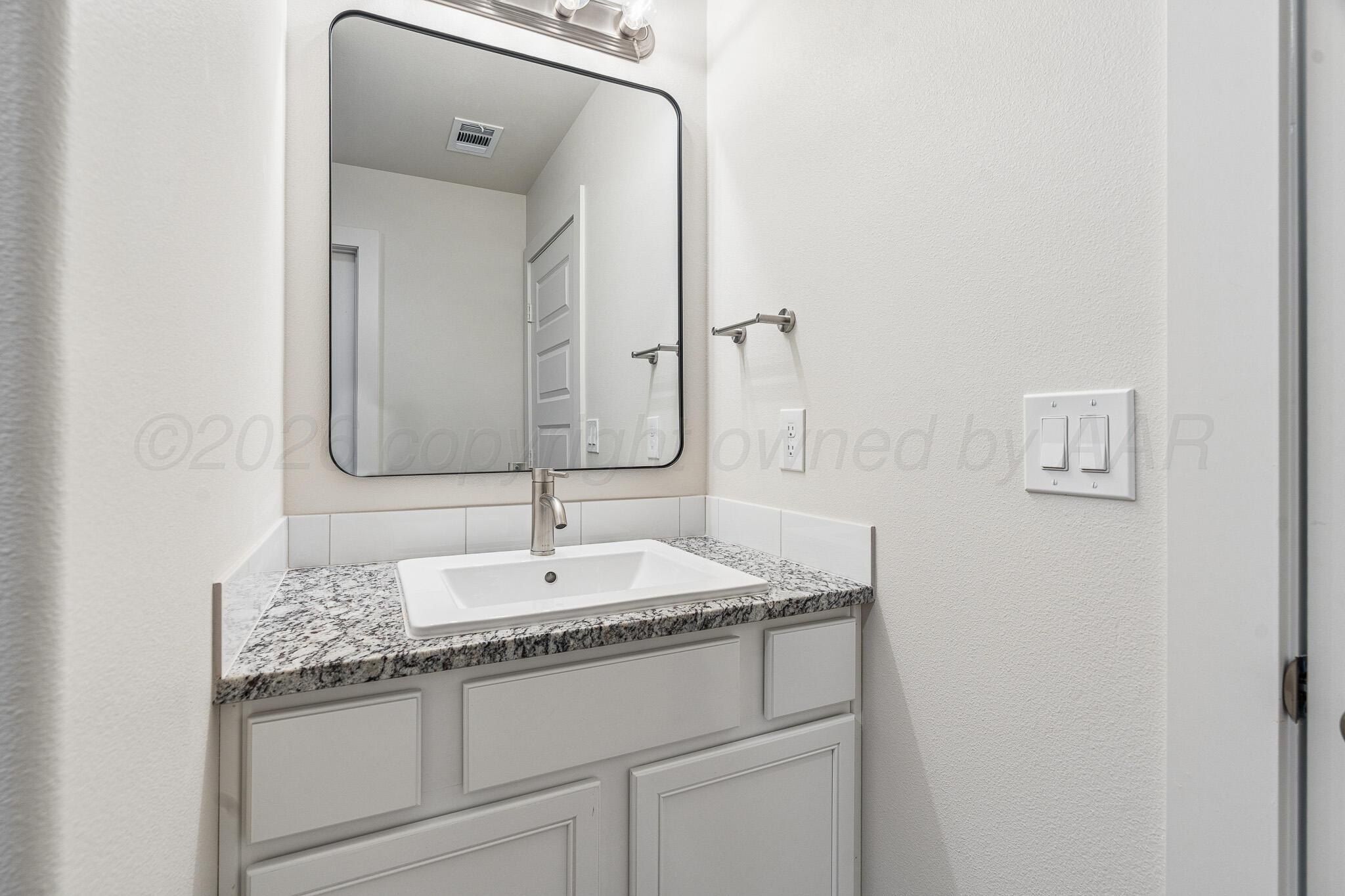 2804 Haystack Way. Amarillo, TX 79124