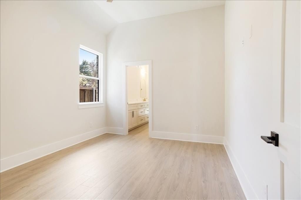 9 Greenway Bend. Pottsboro, TX 75076