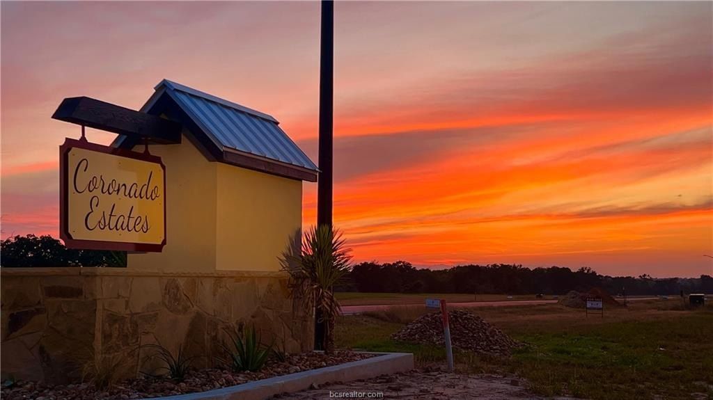 2433 Coronado Estates Drive. Bryan, TX 77808