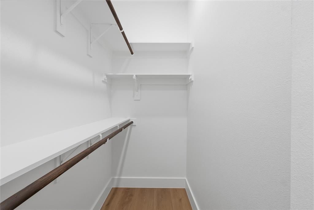 2800 Carter Street. Dallas, TX 75210